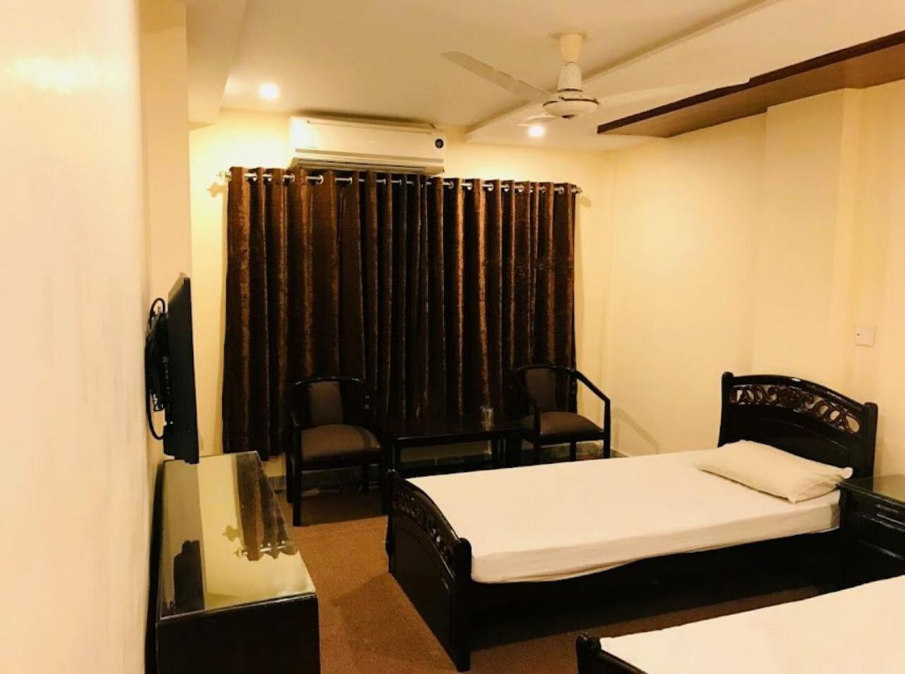 Citymax Hotel Rawalpindi Bagian luar foto